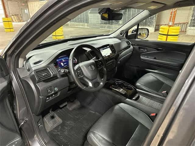 Photo of 2019 Modern Steel Metallic Honda Pilot