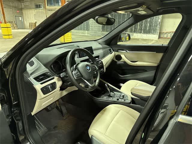 Photo of 2020 Black Sapphire Metallic BMW X1