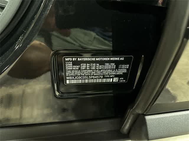 Photo of 2020 Black Sapphire Metallic BMW X1