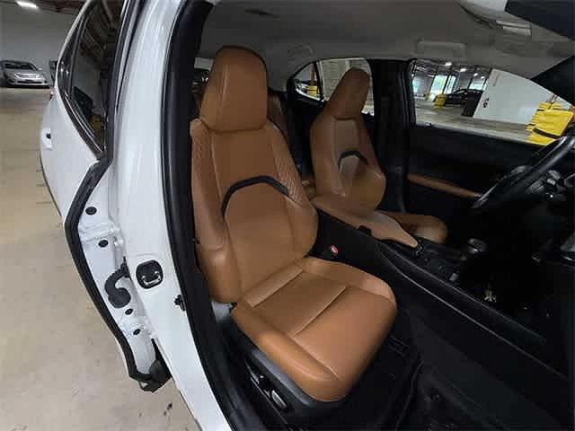 Photo of 2020 Eminent White Pearl Lexus UX 200