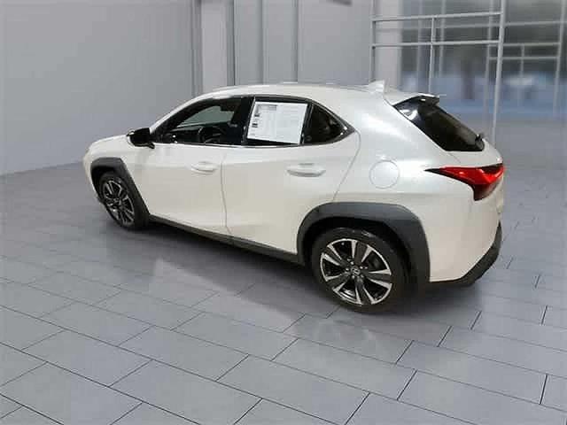 Photo of 2020 Eminent White Pearl Lexus UX 200