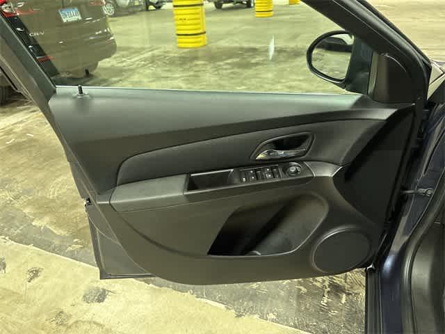 Photo of 2014 Atlantis Blue Metallic Chevrolet Cruze