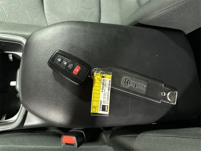 Photo of 2022 Magnetic Gray Metallic Toyota RAV4 Hybrid
