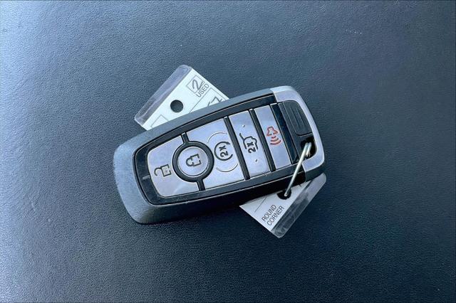 Photo of 2019 White Platinum Ford Expedition
