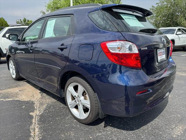 Photo of 2010 Blue Toyota Matrix
