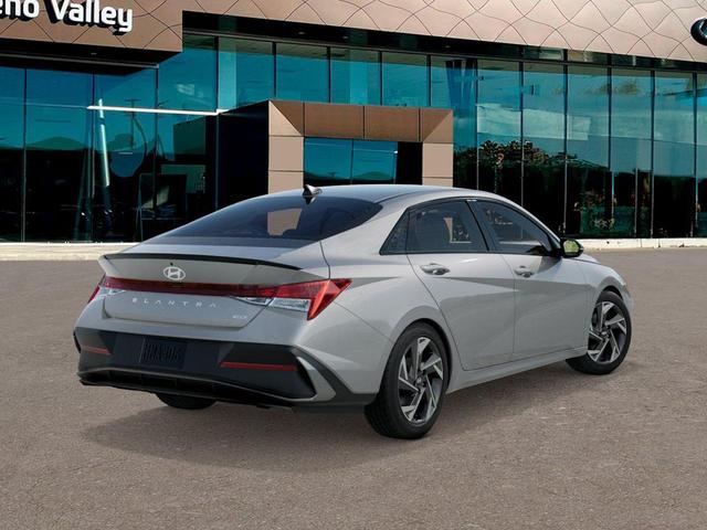 Photo of 2025 Fluid Metal Hyundai ELANTRA