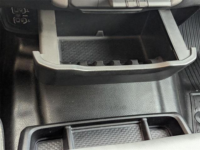 Photo of 2021 Bright White Clearcoat RAM 1500