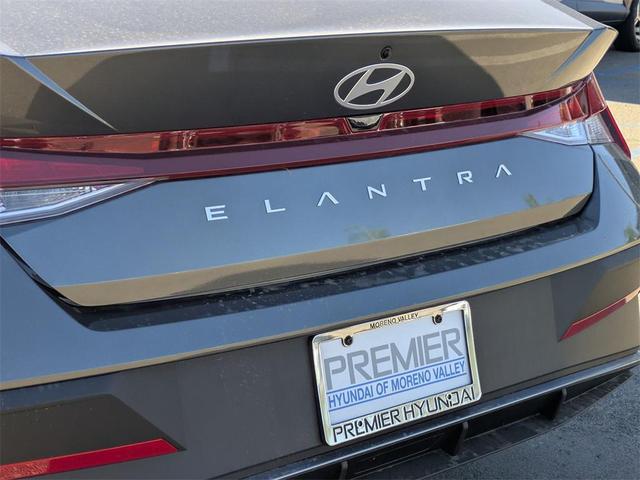 Photo of 2025 Amazon Gray Hyundai ELANTRA