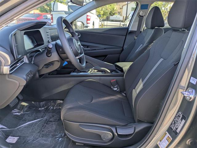 Photo of 2025 Amazon Gray Hyundai ELANTRA