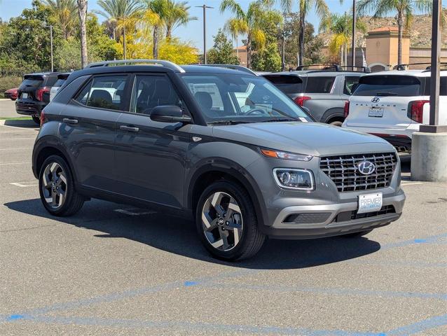 Photo of 2025 Ecotronic Gray w/Black Roof Hyundai VENUE