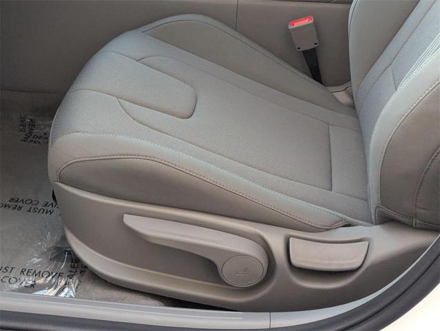 Photo of 2025 Serenity White Hyundai ELANTRA