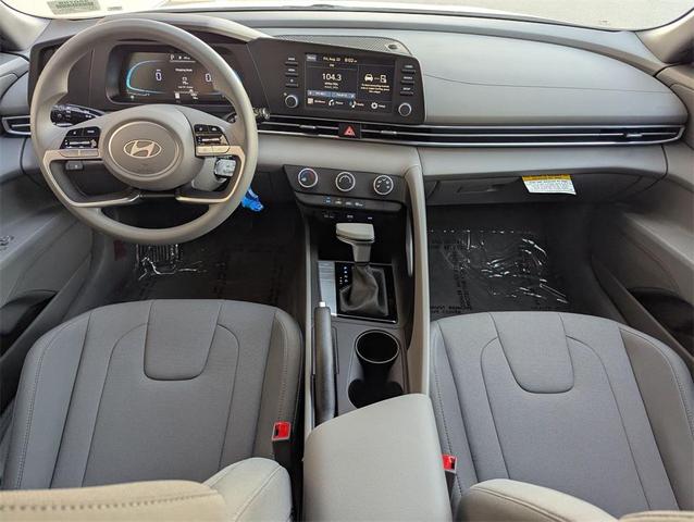 Photo of 2025 Serenity White Hyundai ELANTRA