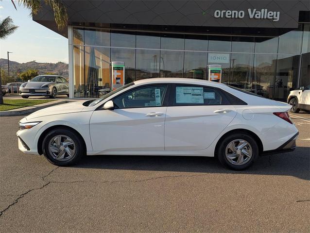 Photo of 2025 Serenity White Hyundai ELANTRA