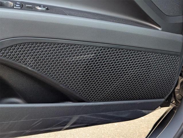 Photo of 2025 Ecotronic Gray Hyundai ELANTRA
