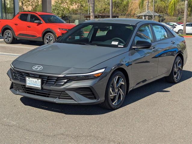 Photo of 2025 Ecotronic Gray Hyundai ELANTRA