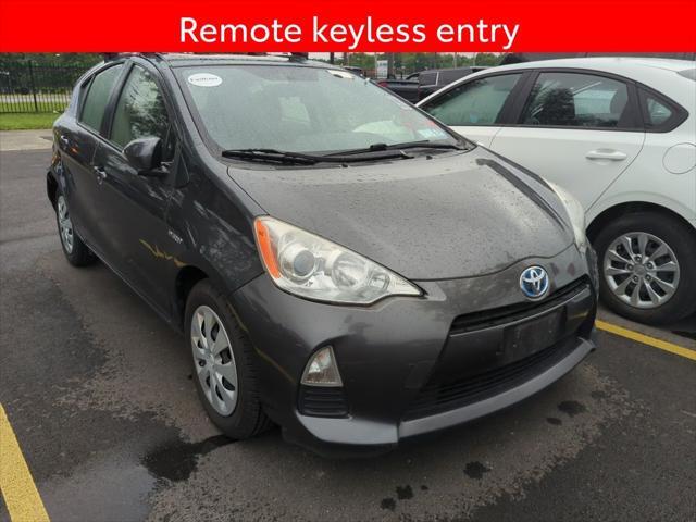 Photo of 2014 Magnetic Gray Metallic Toyota Prius c