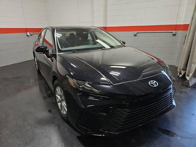 Photo of 2025 Midnight Black Metallic Toyota Camry