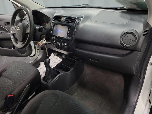 Photo of 2019 Pearl White Mitsubishi Mirage G4