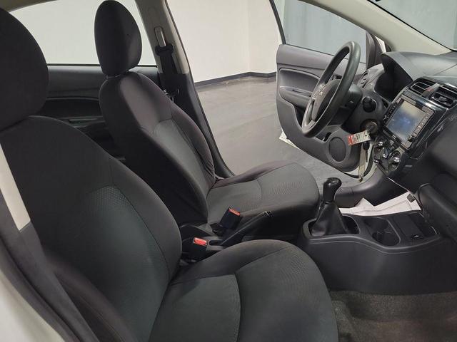 Photo of 2019 Pearl White Mitsubishi Mirage G4
