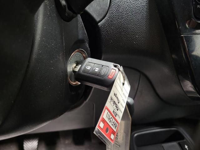 Photo of 2019 Pearl White Mitsubishi Mirage G4