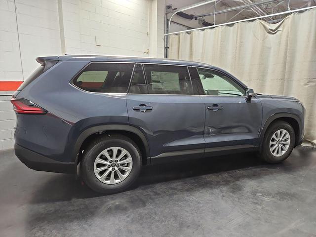 Photo of 2025 Storm Cloud Toyota Grand Highlander
