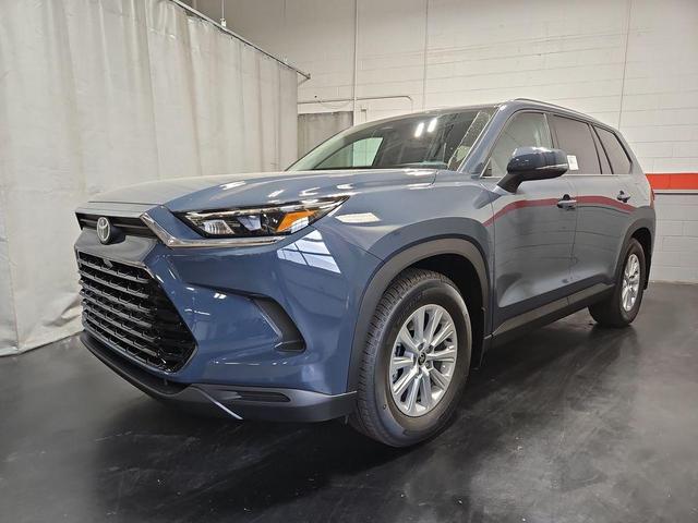 Photo of 2025 Storm Cloud Toyota Grand Highlander