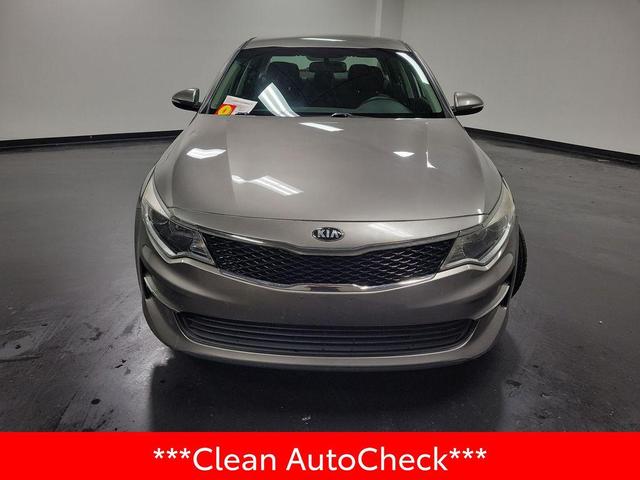 Photo of 2016 Titanium Silver Kia Optima
