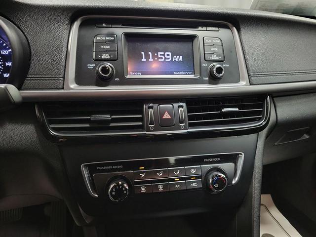 Photo of 2016 Titanium Silver Kia Optima