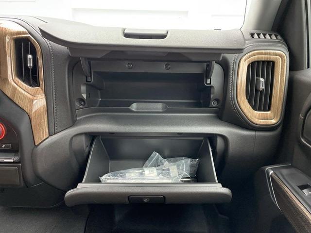 Photo of 2021 Northsky Blue Metallic Chevrolet Silverado 1500