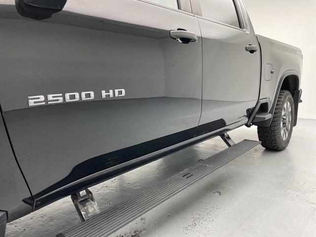 Photo of 2022 Black Chevrolet Silverado 2500