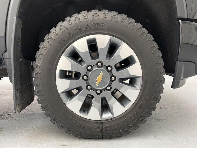 Photo of 2022 Black Chevrolet Silverado 2500