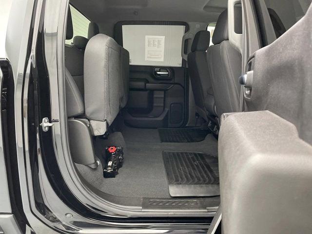 Photo of 2022 Black Chevrolet Silverado 2500