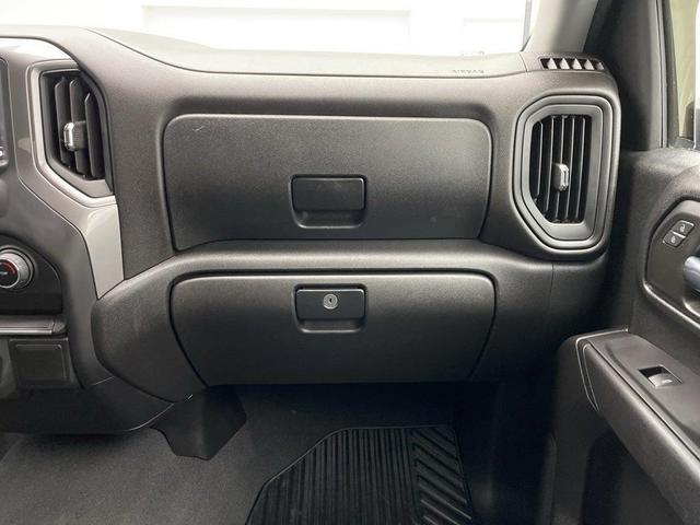 Photo of 2022 Black Chevrolet Silverado 2500
