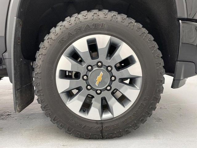 Photo of 2022 Black Chevrolet Silverado 2500