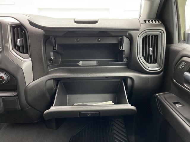 Photo of 2022 Black Chevrolet Silverado 2500
