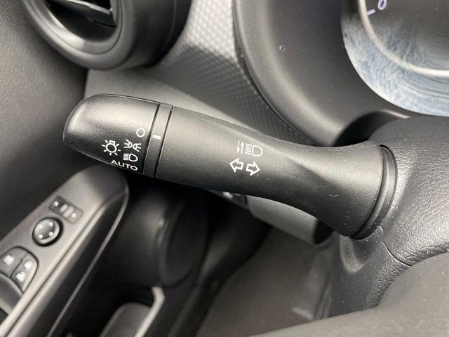 Photo of 2024 Gun Metallic Nissan Kicks