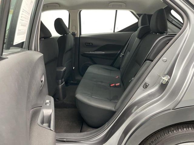 Photo of 2024 Gun Metallic Nissan Kicks