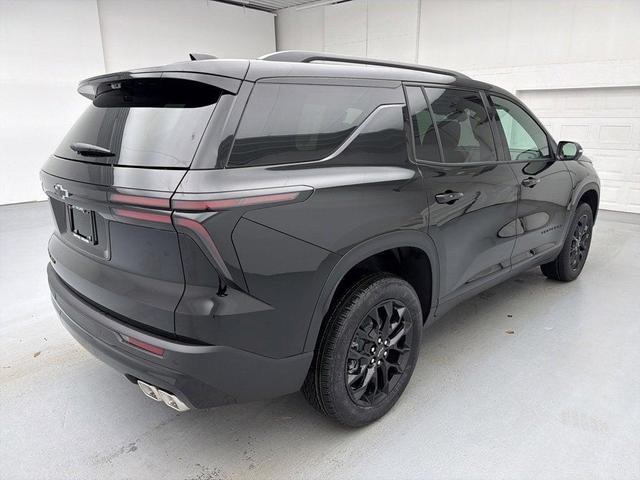 Photo of 2026 Mosaic Black Metallic Chevrolet Traverse