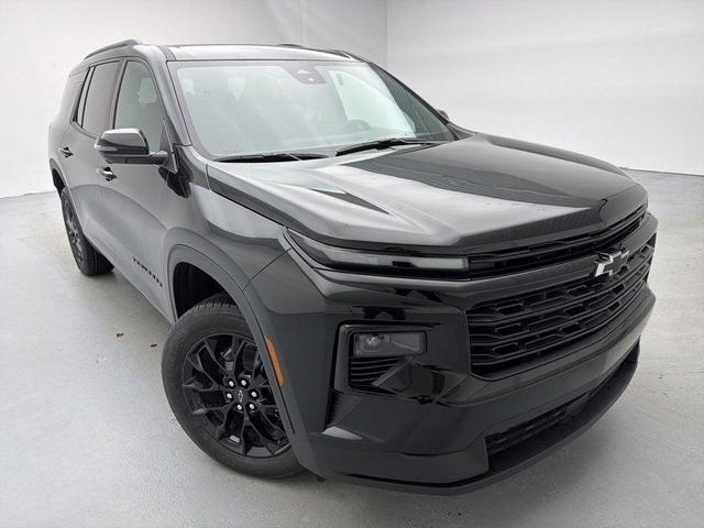 Photo of 2026 Mosaic Black Metallic Chevrolet Traverse