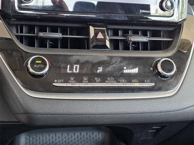Photo of 2022 Classic Silver Metallic Toyota Corolla
