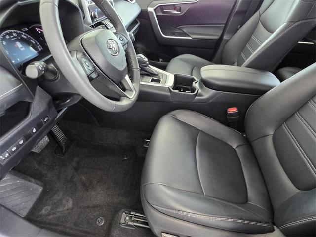 Photo of 2024 White Toyota RAV4