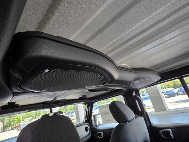 Photo of 2025 Anvil Clearcoat Jeep Wrangler