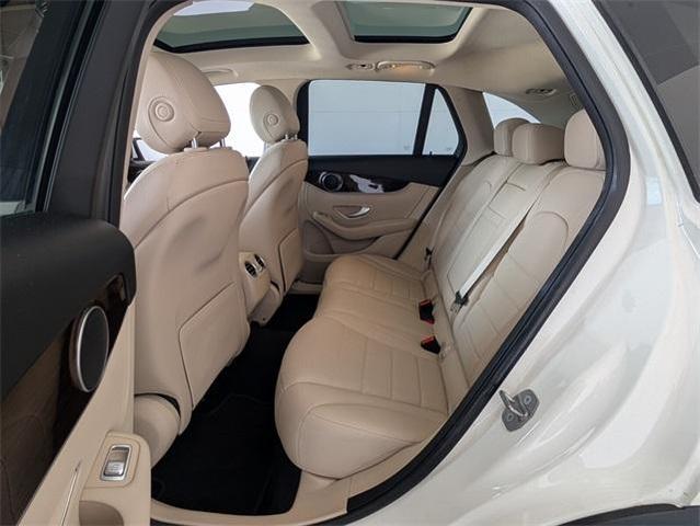 Photo of 2021 UNK Mercedes-Benz GLC 300