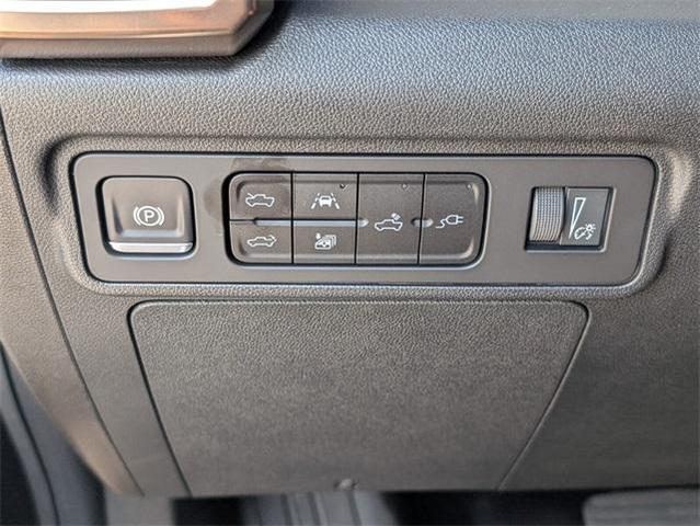 Photo of 2025 Black GMC HUMMER EV Pickup