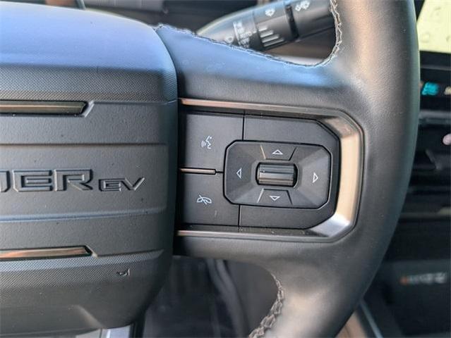 Photo of 2025 Black GMC HUMMER EV Pickup