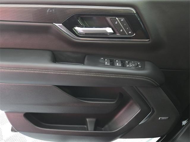 Photo of 2025 Onyx Black GMC Yukon XL