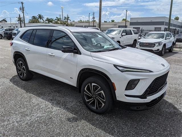 Photo of 2025 White Frost Tri-Coat Buick Enclave