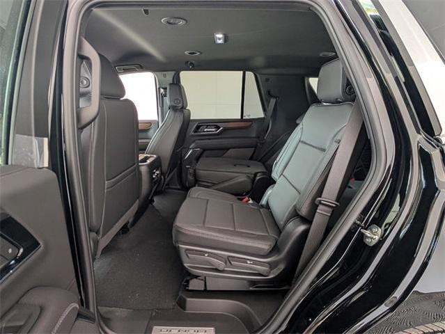 Photo of 2025 Onyx Black GMC Yukon