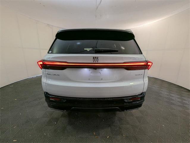 Photo of 2025 White Frost Tri-Coat Buick Enclave