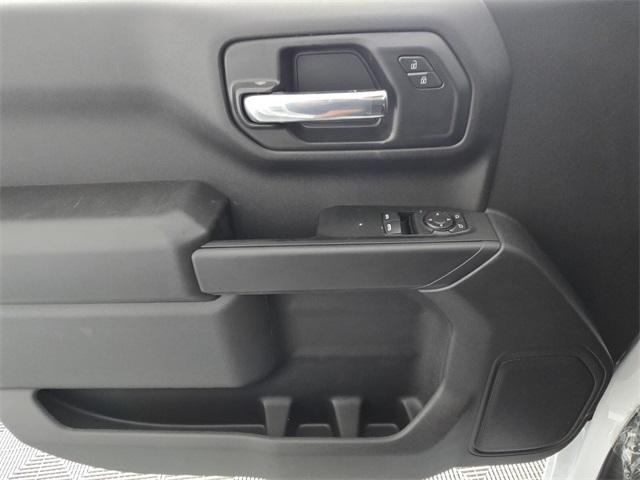 Photo of 2025 Summit White GMC Sierra 1500